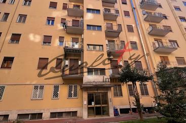 Tuscolano - Piazza dei Consoli 5 piano 89 mq