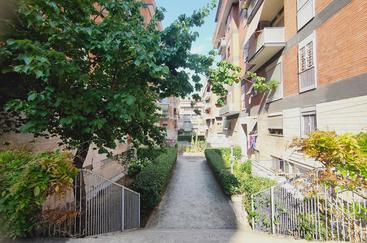 Portuense -Via Leopoldo Ruspoli - trilocale -83 mq