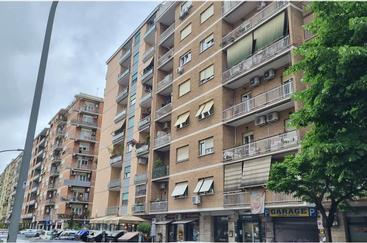 Cinecitt, Via Licino Stolone
